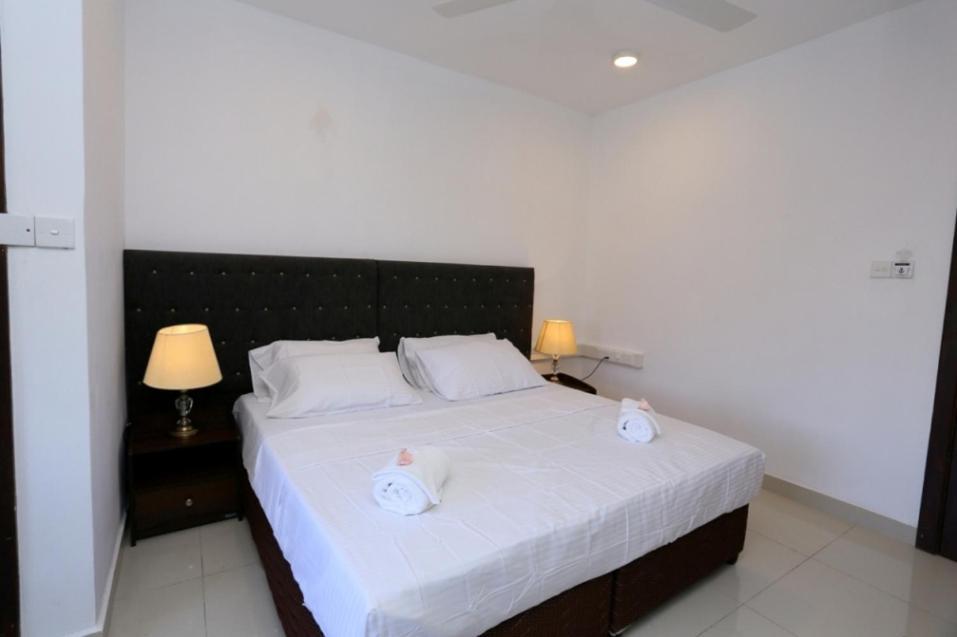 5 @ Rodney Place Bed & Breakfast Коломбо Екстериор снимка
